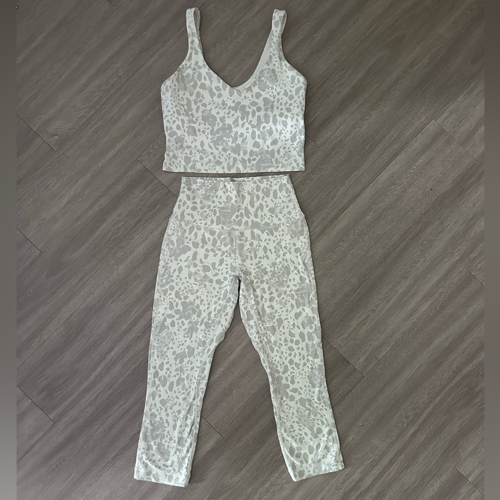Lululemon Athletica White and Gray Snow Leopard Print Set